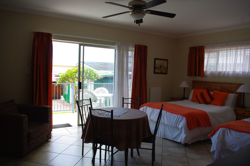 Standard Double or Twin Room photo 1