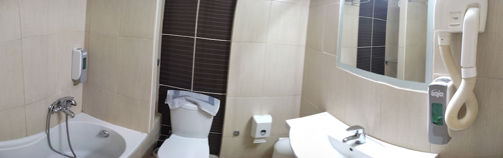 Basic Double or Twin Room photo 3