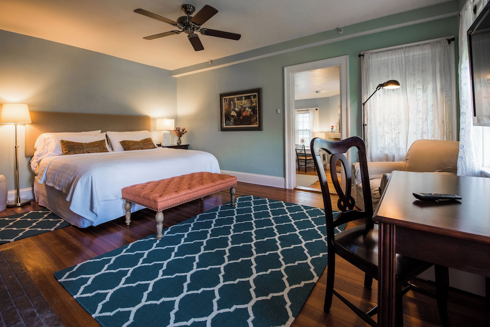 Chapman Cottage Premier King