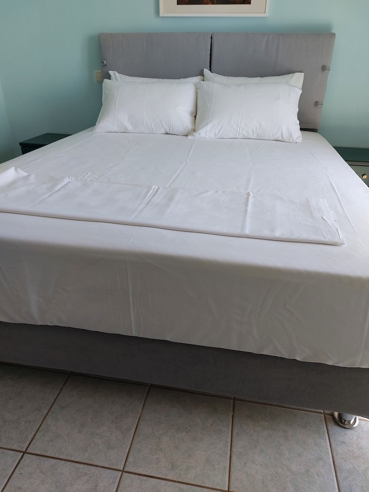 Double or Twin Room, Sea View photo 3