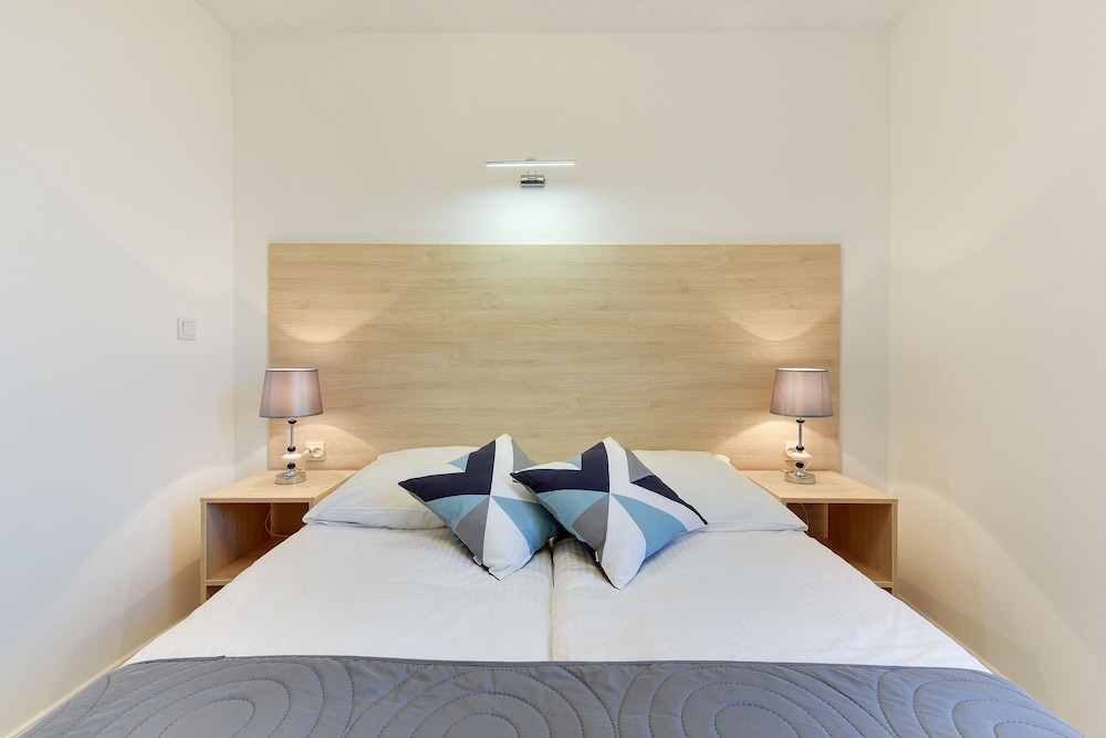 Deluxe Apartment, 2 Bedrooms, Kitchenette, River View photo 1