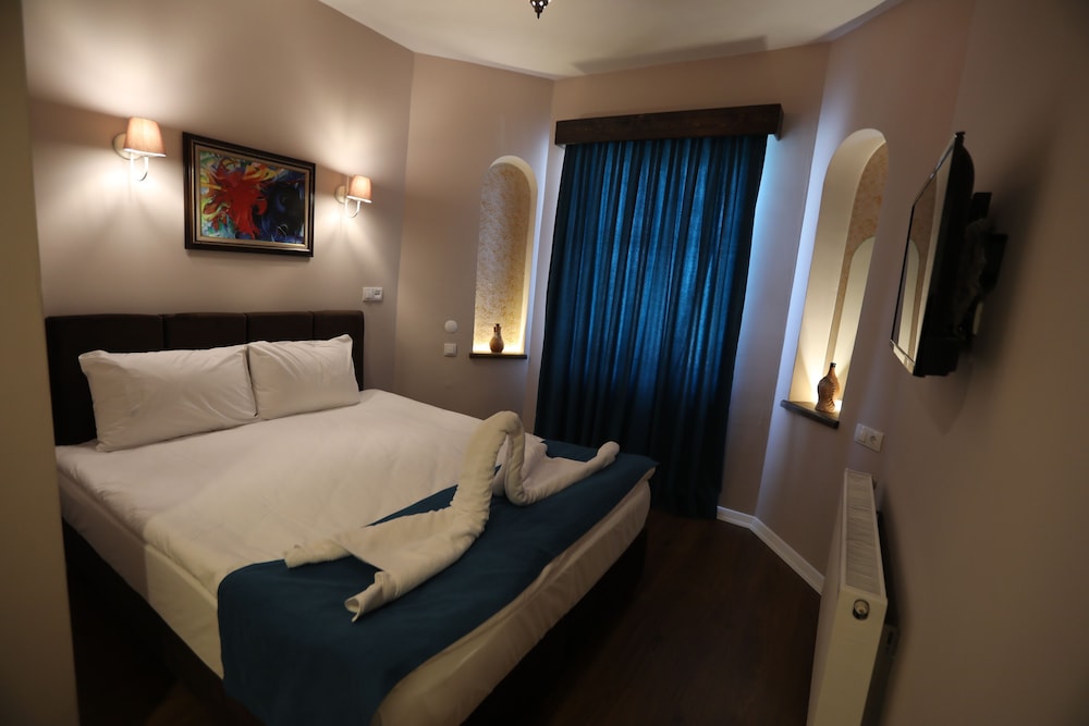 Standard Double Room - Photo 4