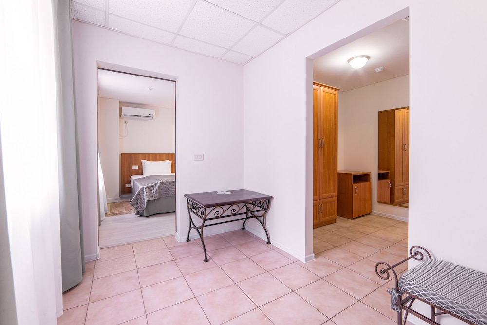 Comfort Quadruple Room
