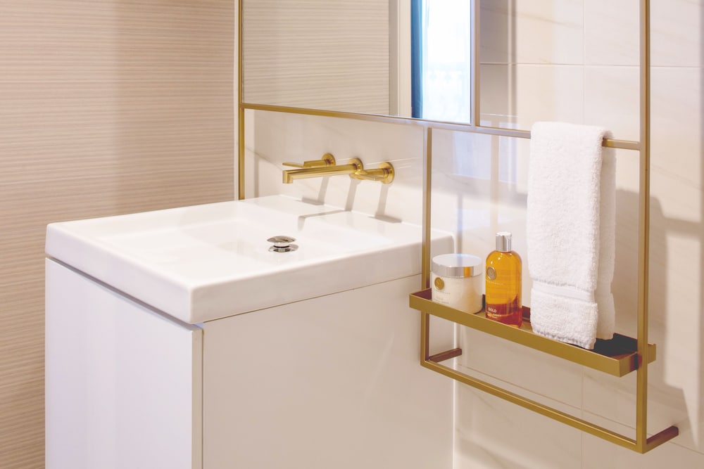 Suite (Crescent) - Photo 6