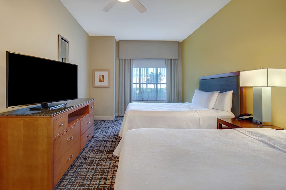 Suite, 2 Queen Beds - Photo 1