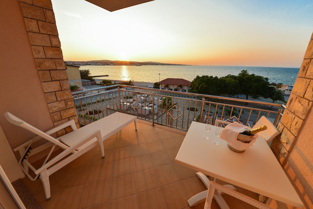 Deluxe Apartment, 1 Bedroom, Balcony, Sea View