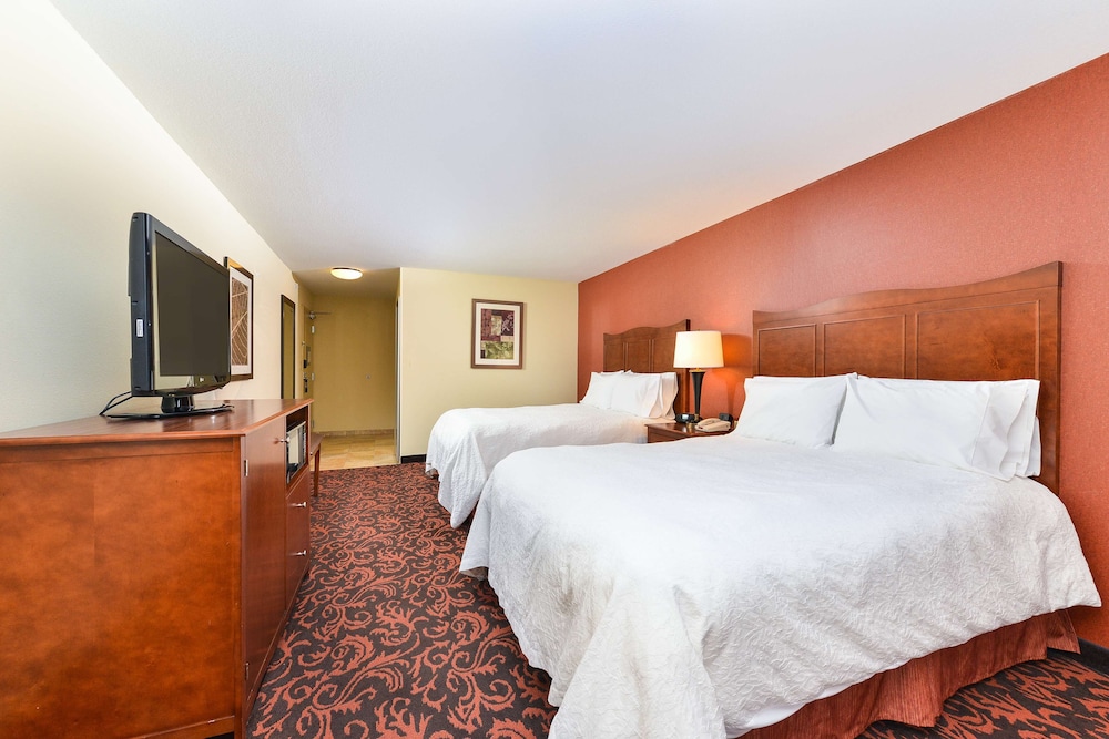 Room, 2 Queen Beds, Accessible, Non Smoking