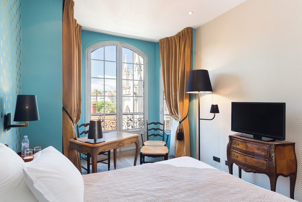 Classic Double Room - Photo 8