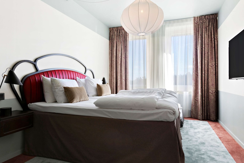 Standard Room, 2 Twin Beds, Non Smoking (Larger Room) - Photo 3
