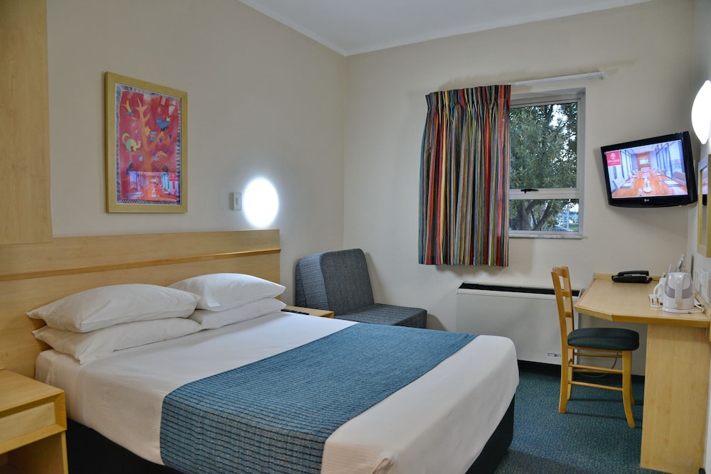 Double Room, Non Smoking photo 3