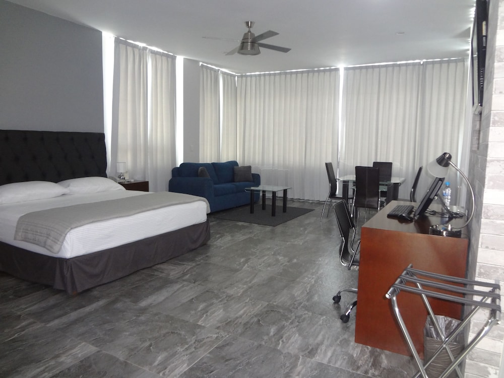 Master Suite photo 2