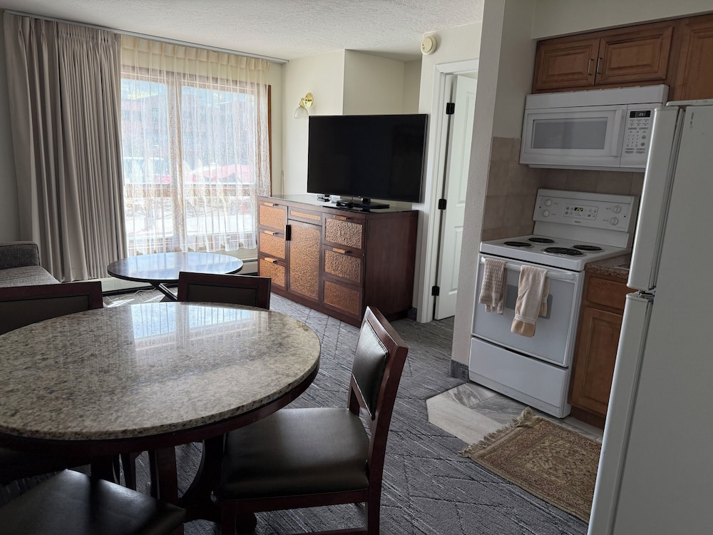 Suite photo 1
