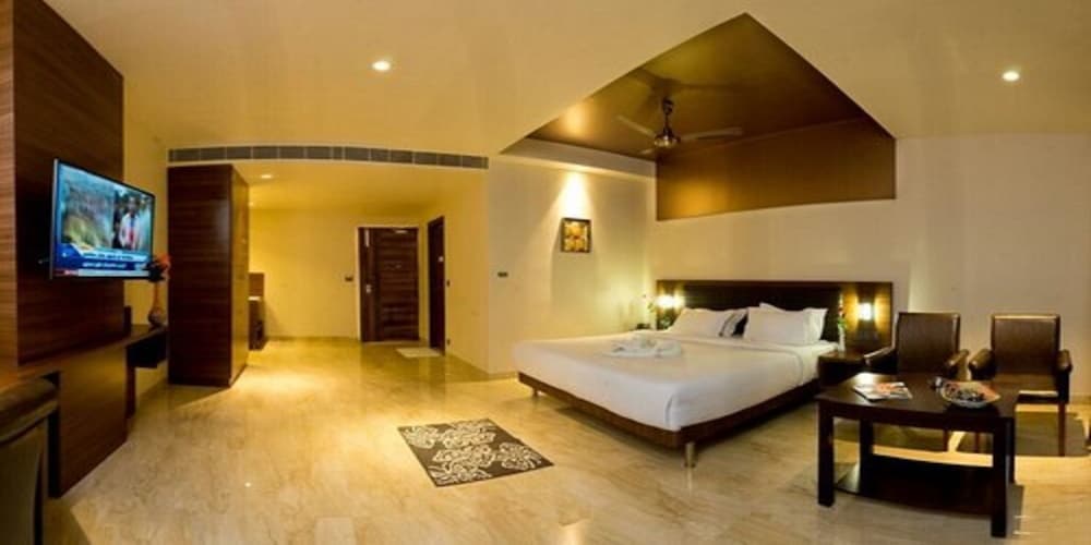 Royal Room, 1 Queen Bed photo 1