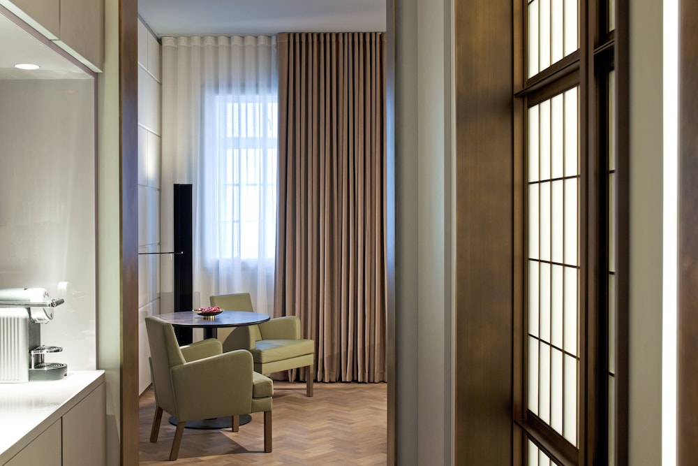 Superior Room (Grand)