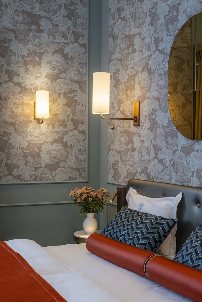 Junior Suite (Castle View) - Photo 4