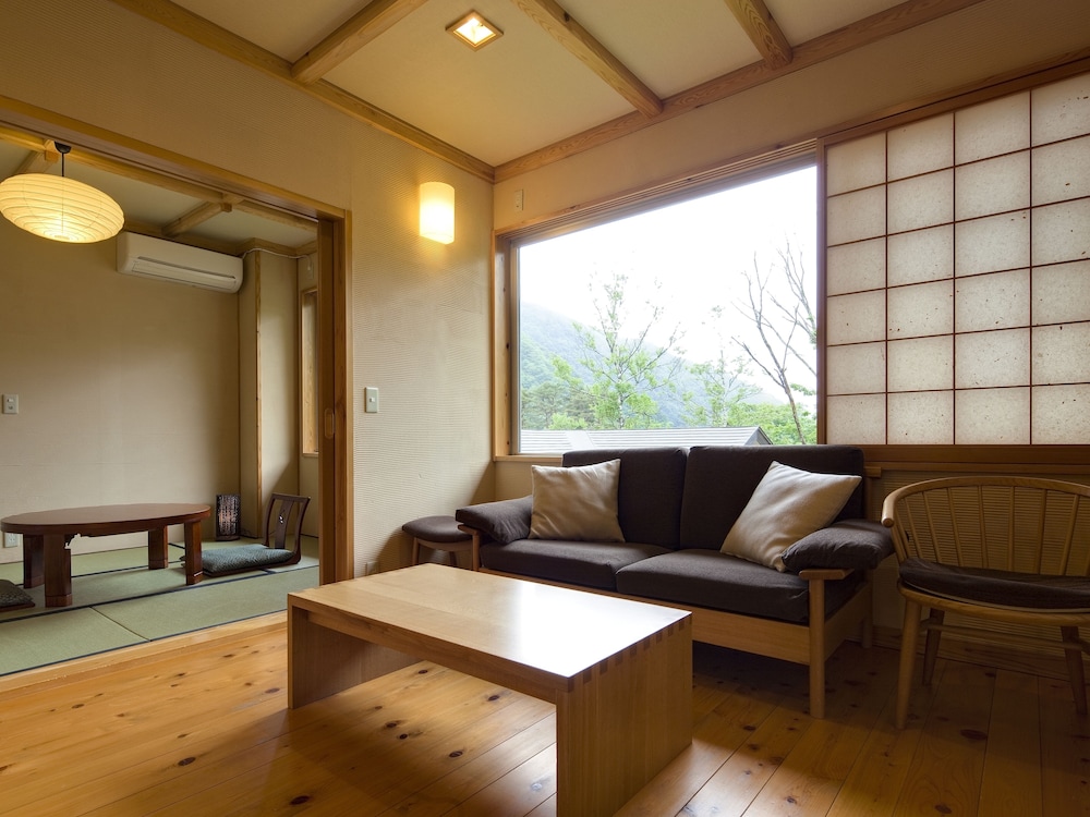 Japanese-Western Twin Room (Half Open-air bath + Western bed) 46sqm, Non-smoking - Photo 1