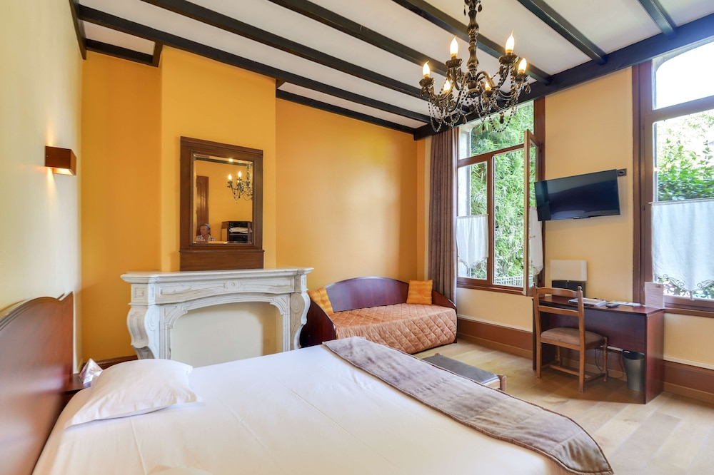Double Room - Photo 6