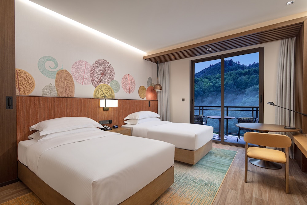 Deluxe Room, Multiple Beds, Balcony - Photo 2
