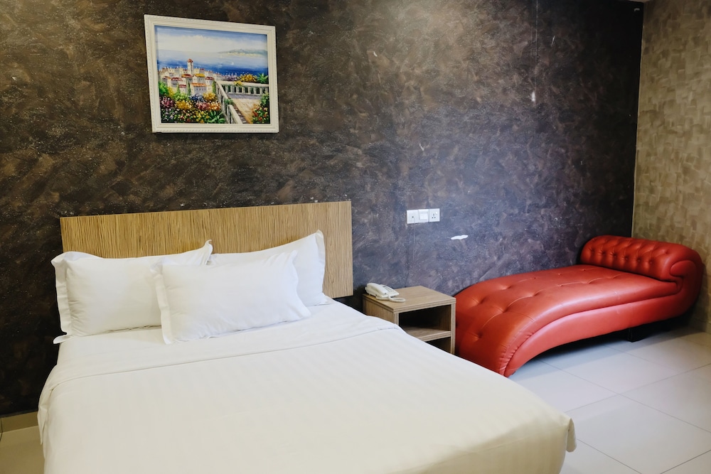 Premium Double Room (With Window) photo 3
