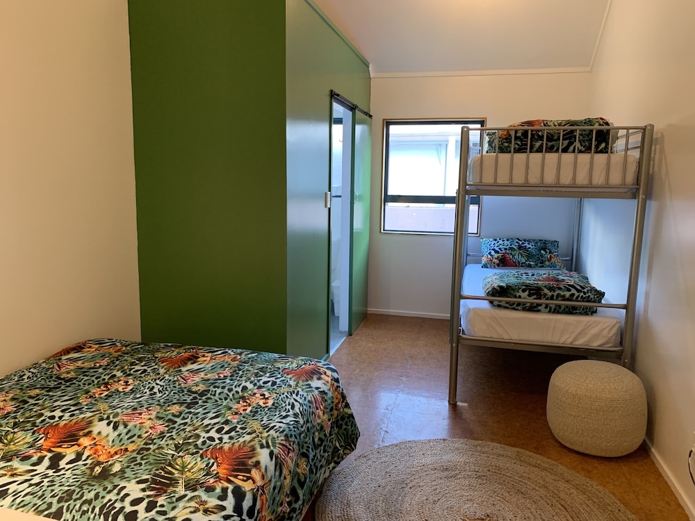 Double/Twin Private Bathroom - Photo 1