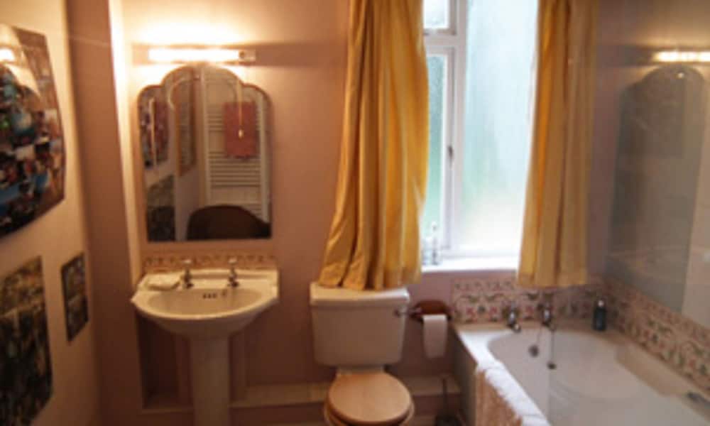 Triple Room, Private Bathroom (Room 3) photo 2