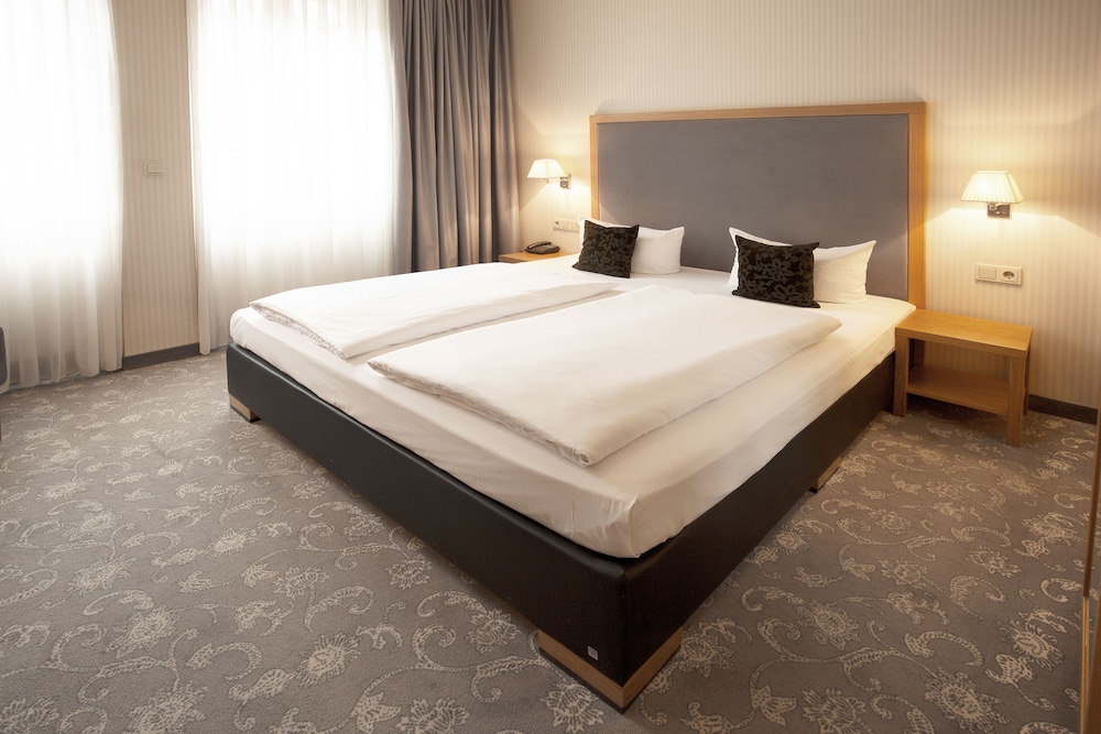 Superior Double Room - Photo 11