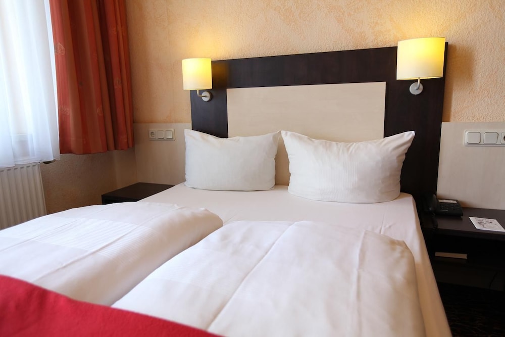 Double Room - Photo 2