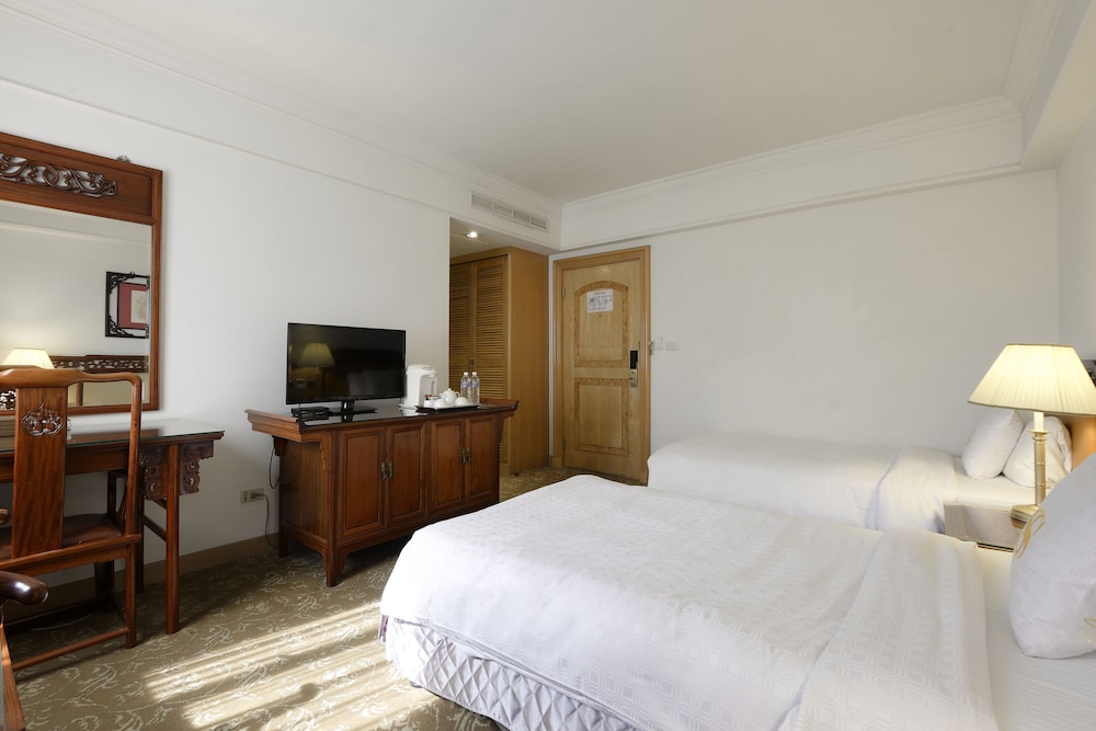 Deluxe Twin Room - Photo 3