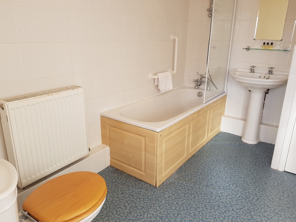 Double Room (Lee. Dog Friendly) photo 3