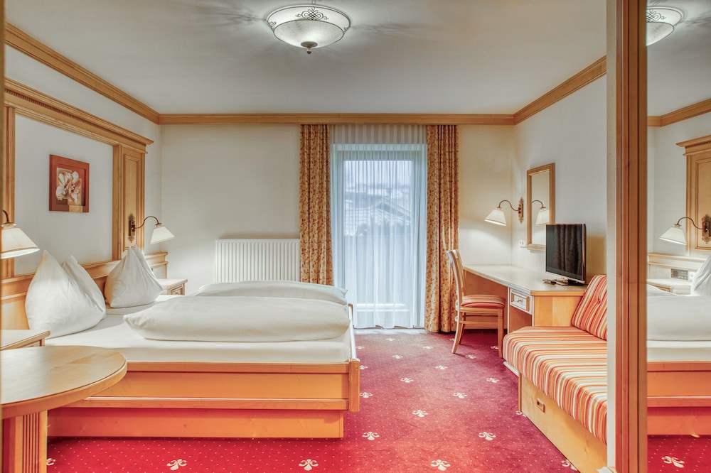 Economy Double Room, Balcony