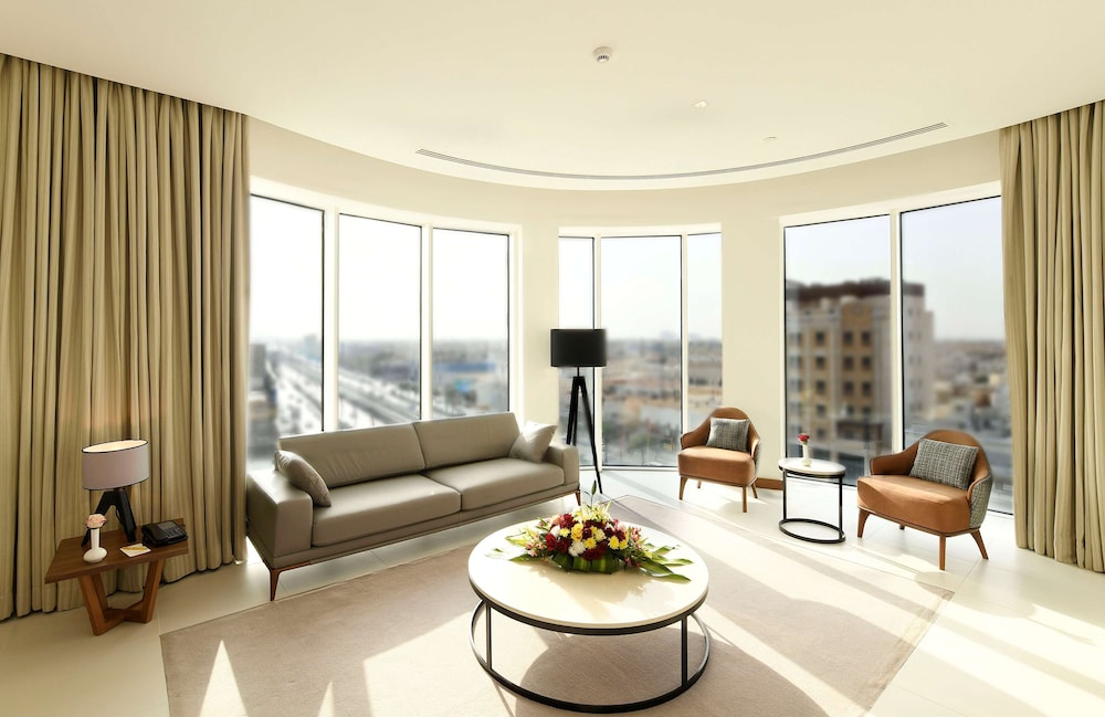 Suite, 1 King Bed (Diplomatic) photo 1