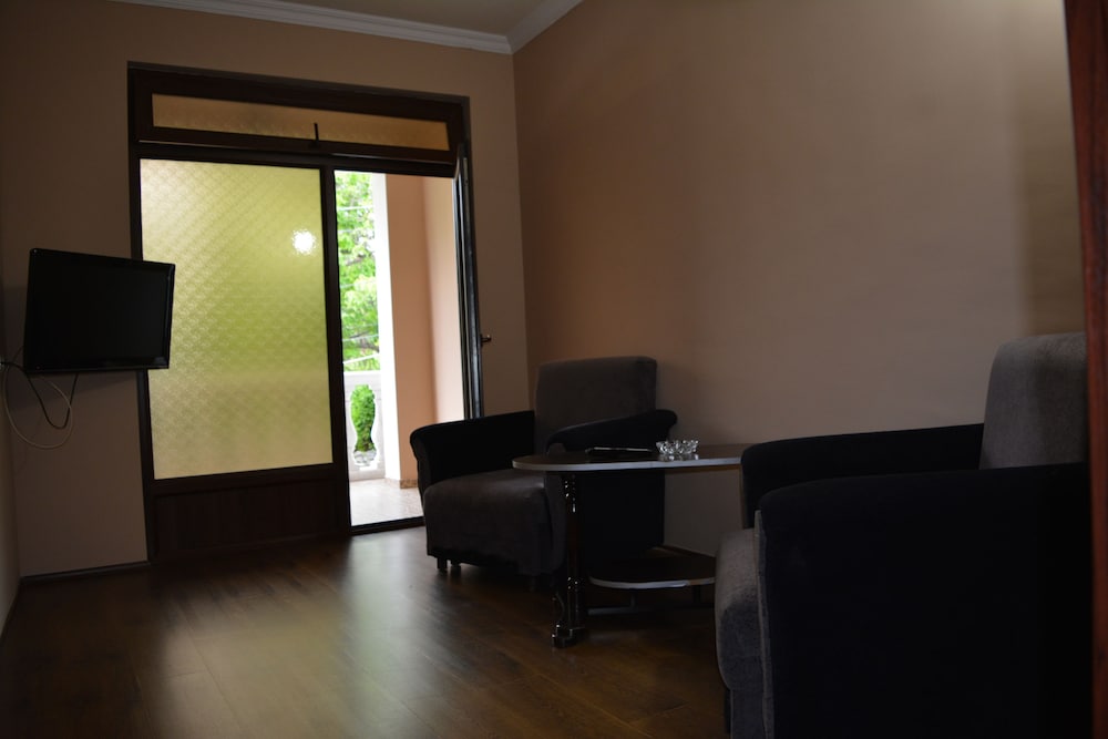 Suite, 1 Double Bed photo 2