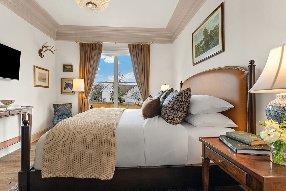 Classic Room, 1 King Bed