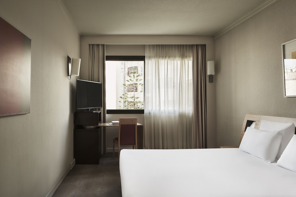 Standard Double Room, 1 Double Bed thumbnail 6