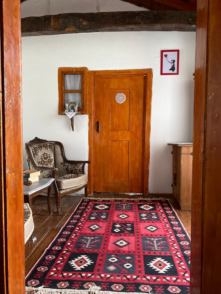 Classic Room, Multiple Beds photo 1