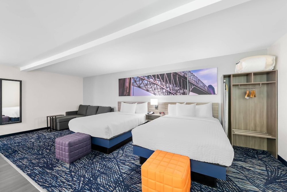 Room, 2 Queen Beds, Non Smoking (Efficiency) - Photo 1