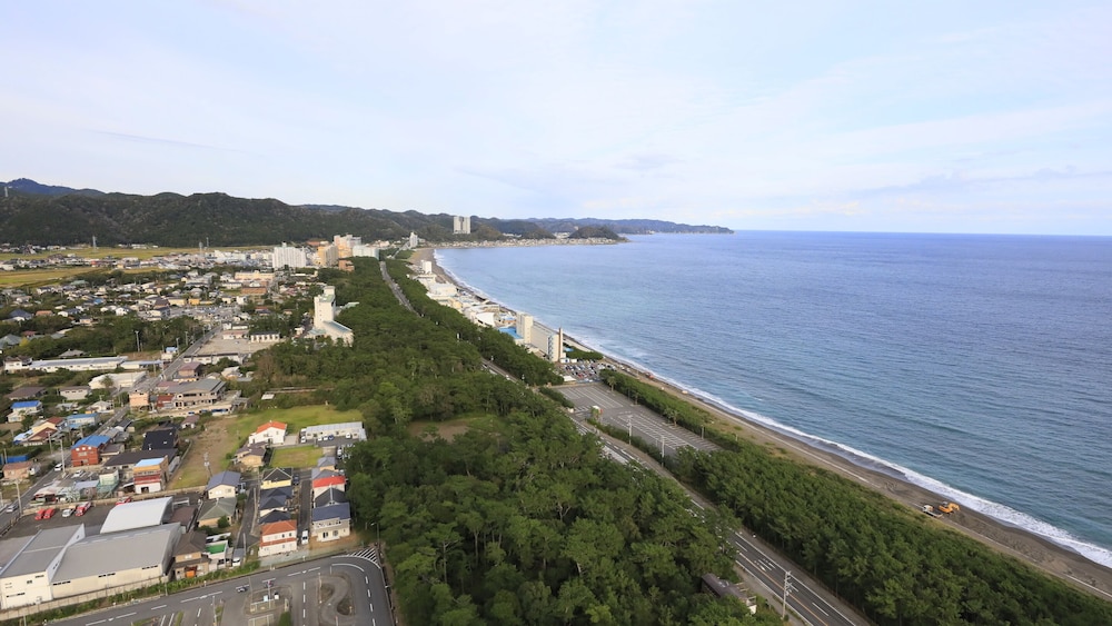 Ocean View Royal Suite with Private Sauna and Jacuzzi / Pine Crest, Non Smoking - Photo 4