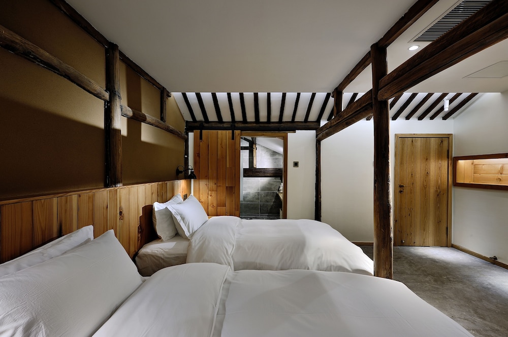 Standard Twin Room photo 3