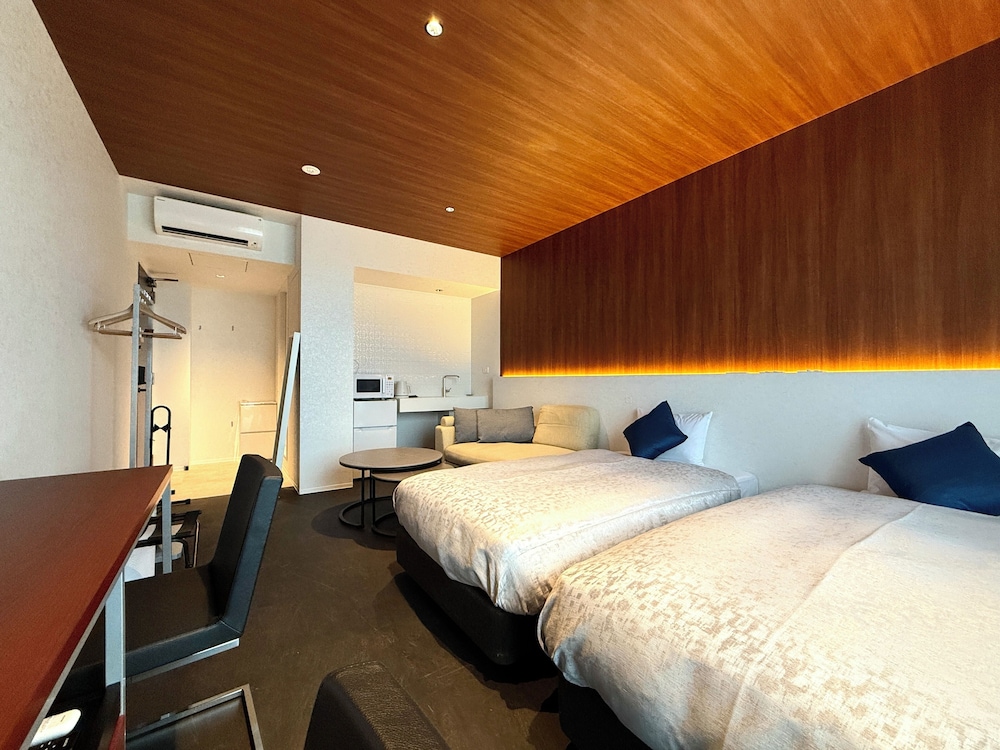 Deluxe Twin Room photo 3