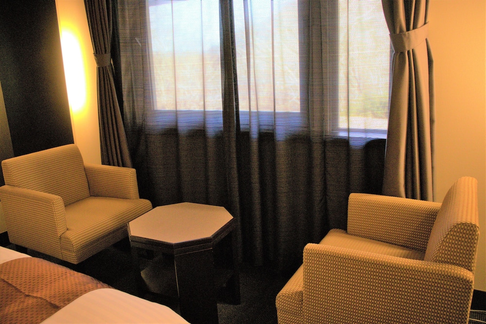 Superior Twin Room, Non Smoking photo 3