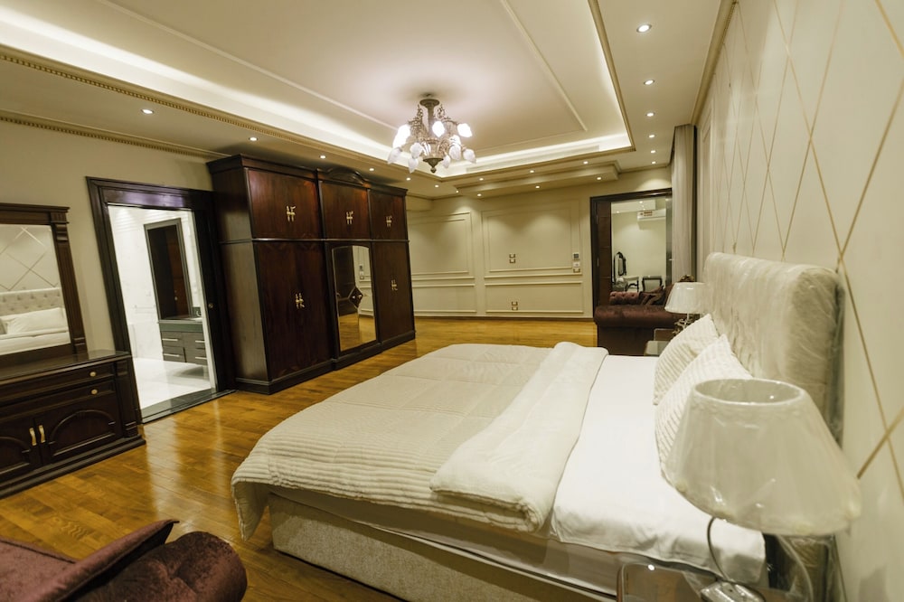 Classic Villa, Air conditioning, Pool View photo 2