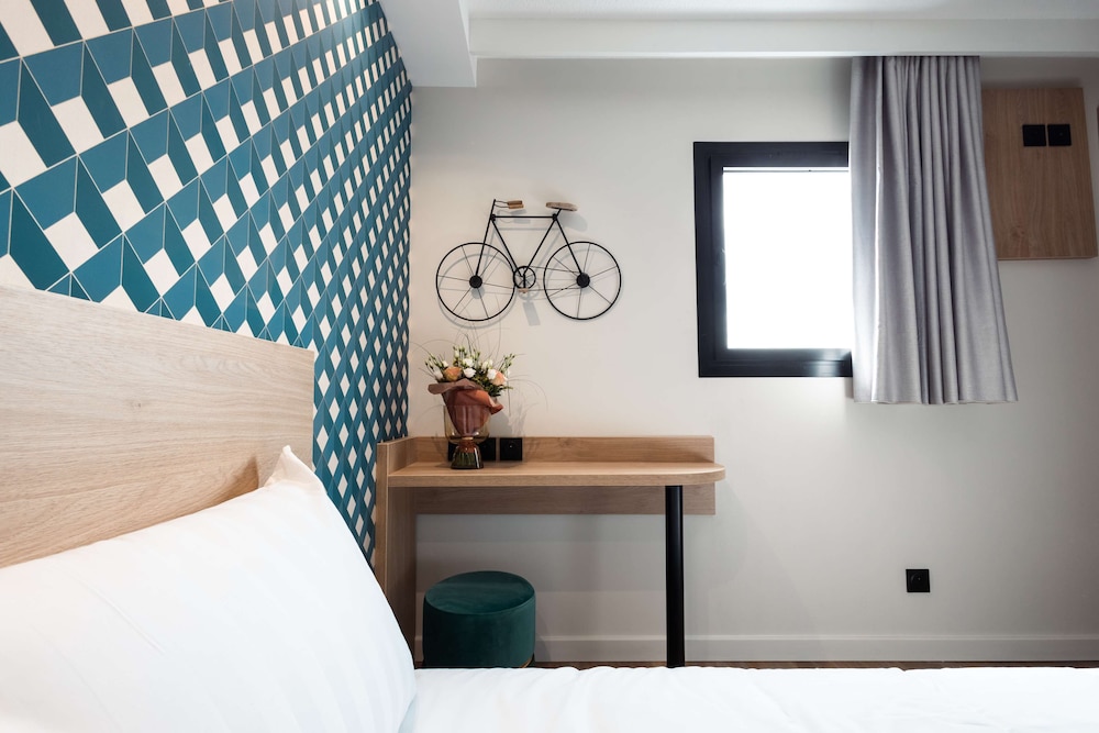 Superior Room, 2 Twin Beds - Photo 4