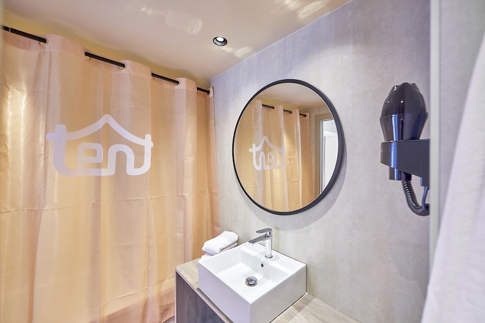 Standard Double Room, Balcony, Sea View (Bed & Unlimited Brunch) - Photo 5