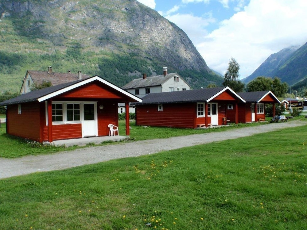 Cottage, 3 Bedrooms - Photo 2