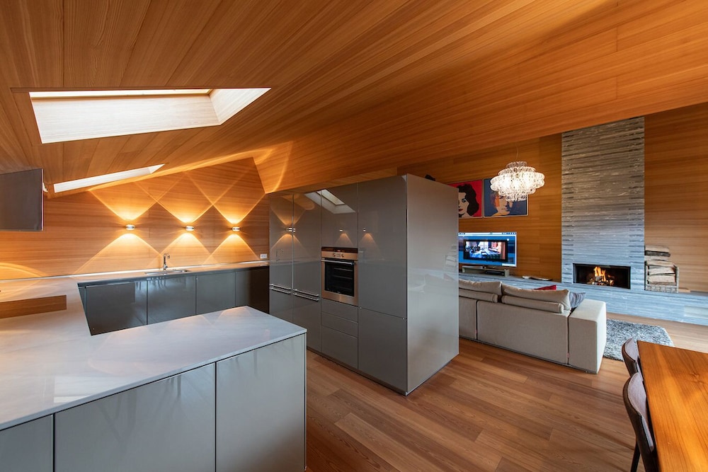 Penthouse (Modern) - Photo 10