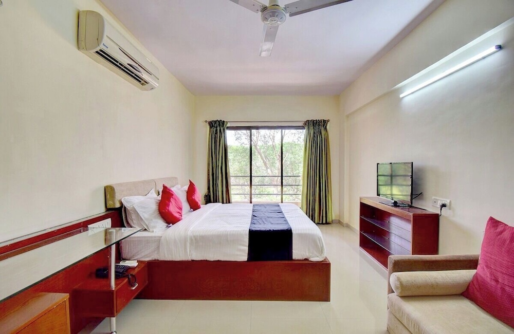 Deluxe Family Room Level 1