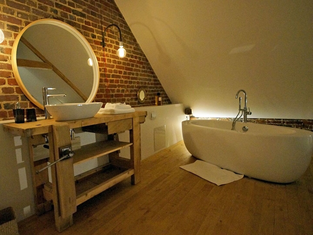 Superior Suite, Private Bathroom photo 3
