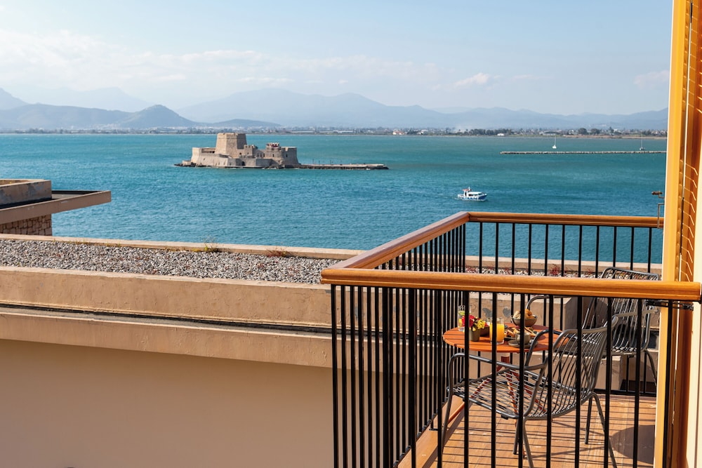 Deluxe Double Room with Direct Sea View