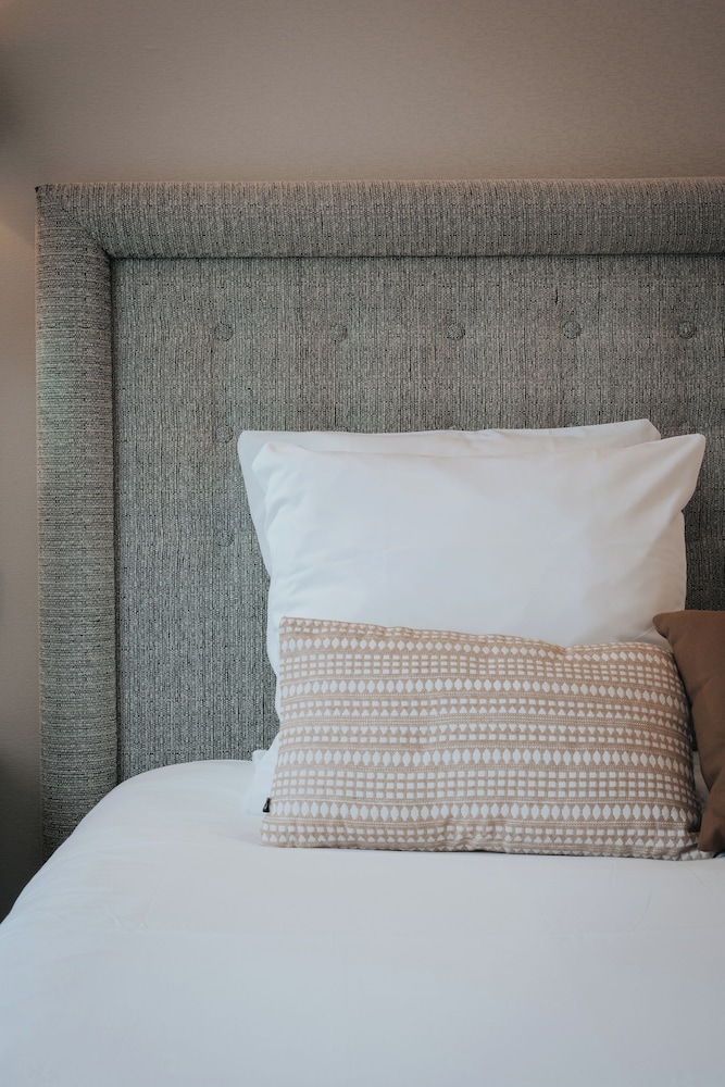 Standard Double Room - Photo 12