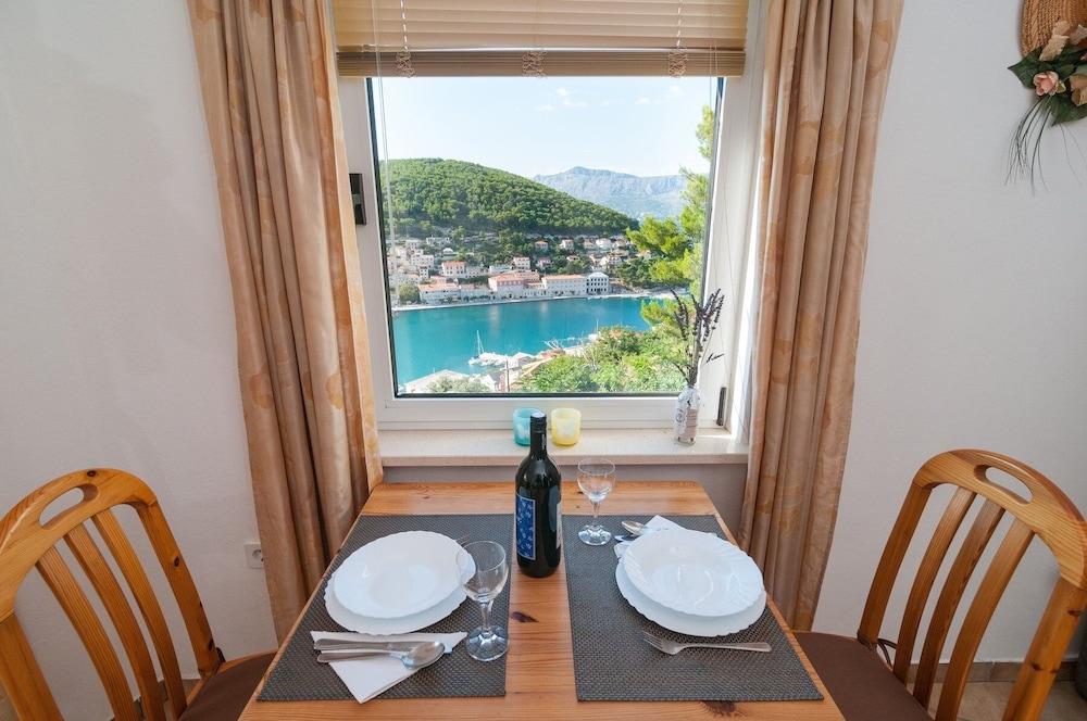 Studio (Mira - beautiful sea view - SA Jelena) photo 2